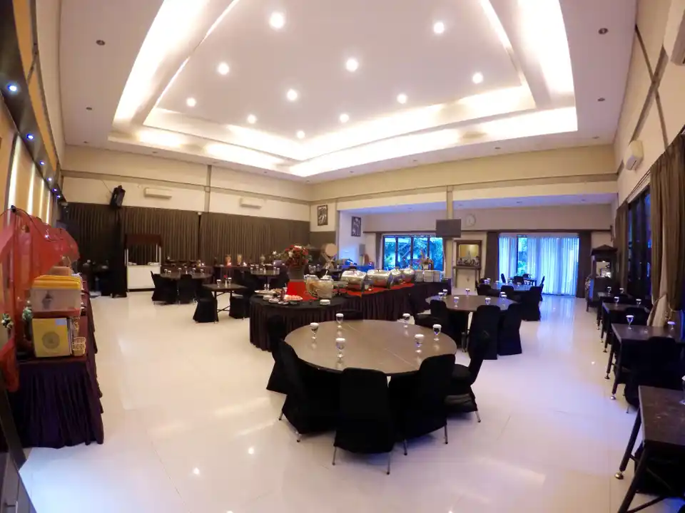 gallery12