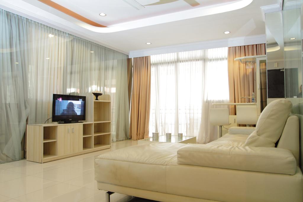 gallery8