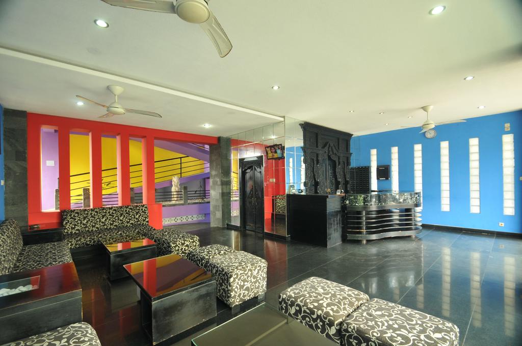 gallery1