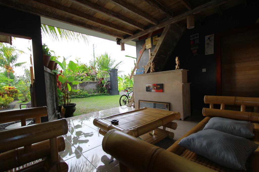 gallery16