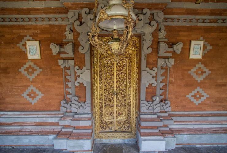 gallery16