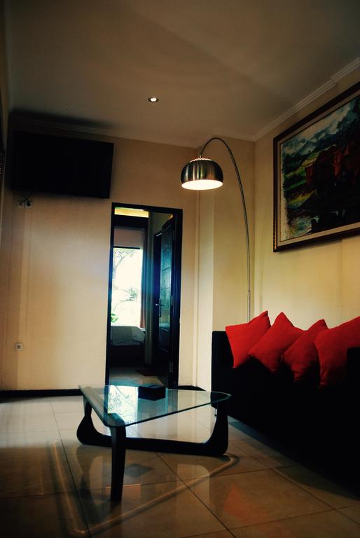gallery19