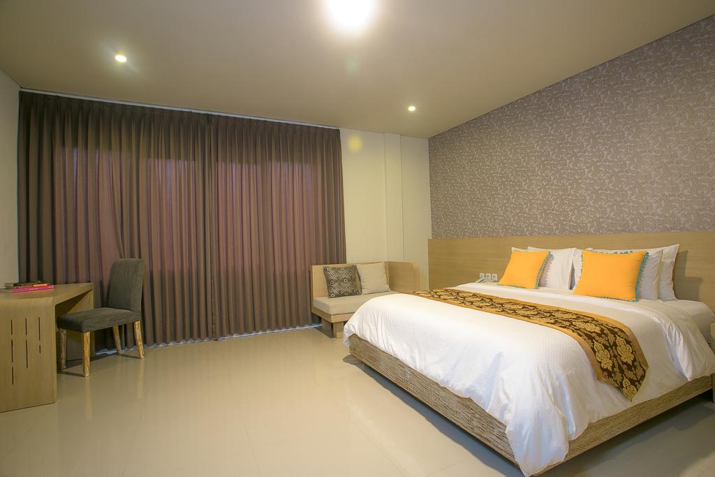 gallery8