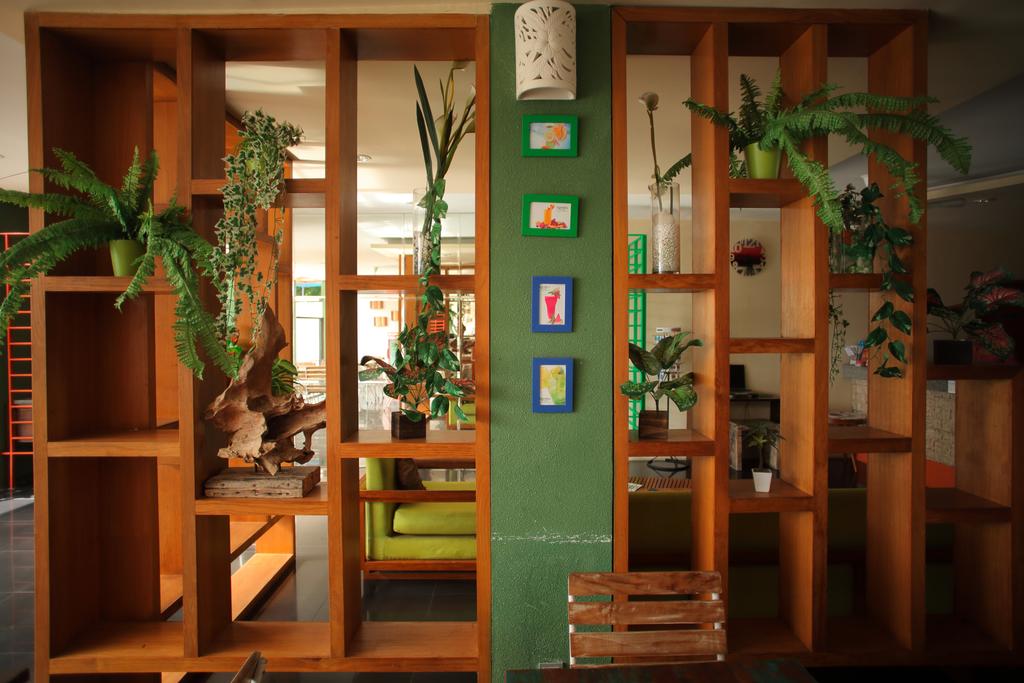 gallery12