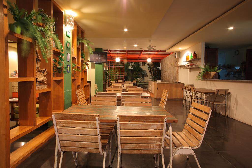 gallery16
