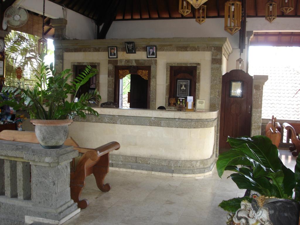 gallery16