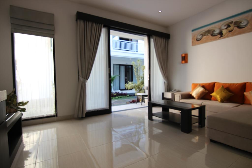 gallery18
