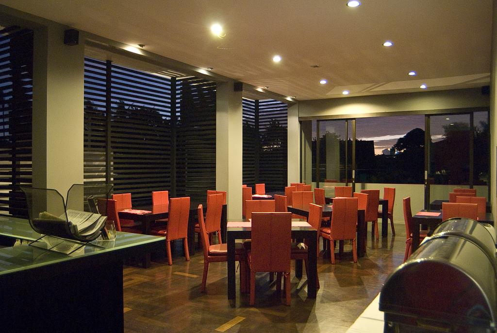 gallery12