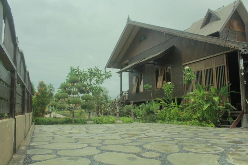 gallery4