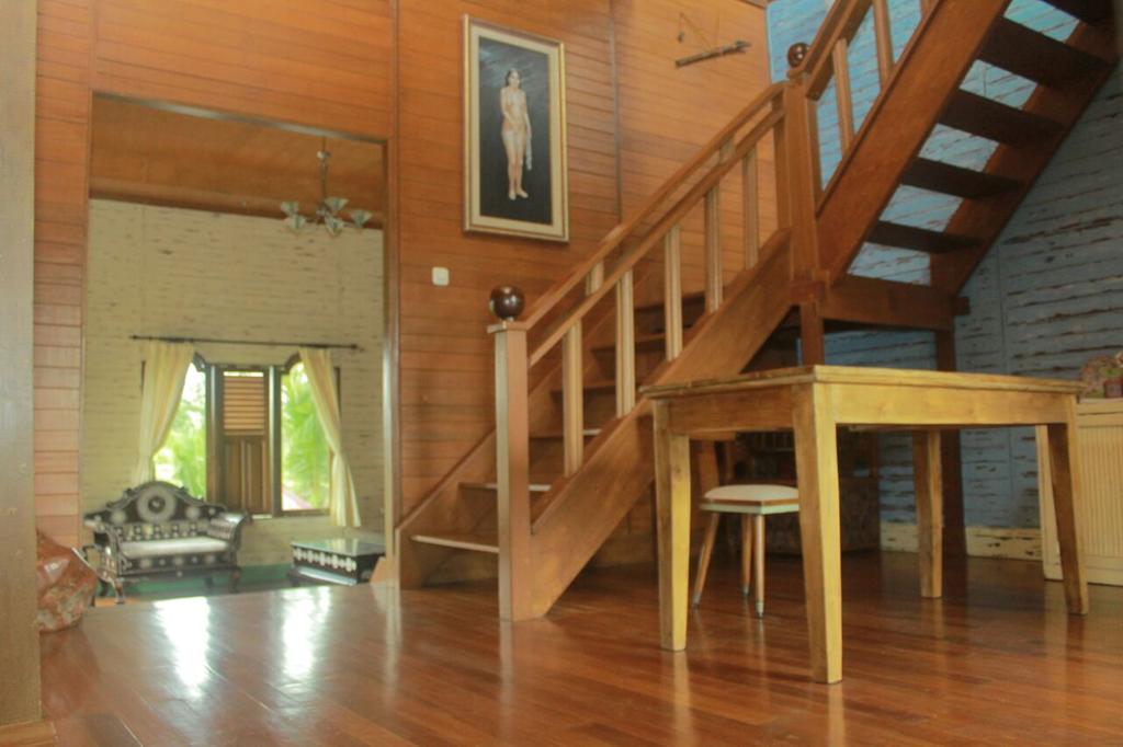 gallery1